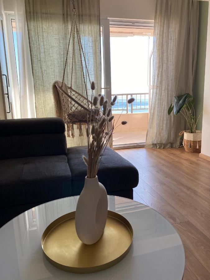 Apartments Niko, Near Beach, Free Parking, Wi-Fi Tučepi المظهر الخارجي الصورة